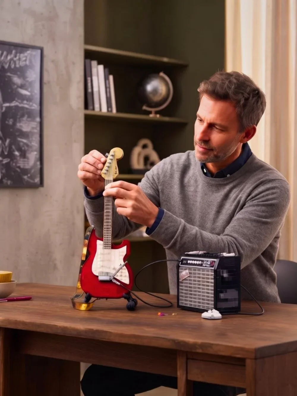 RETIRED Fender Stratocaster 21329 | Premium LEGO Compatible Set